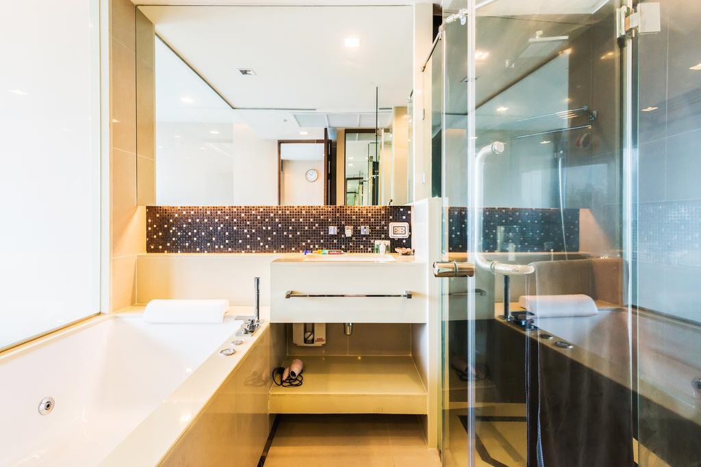 The Address Sathorn By Favstay Bangkok Zimmer foto