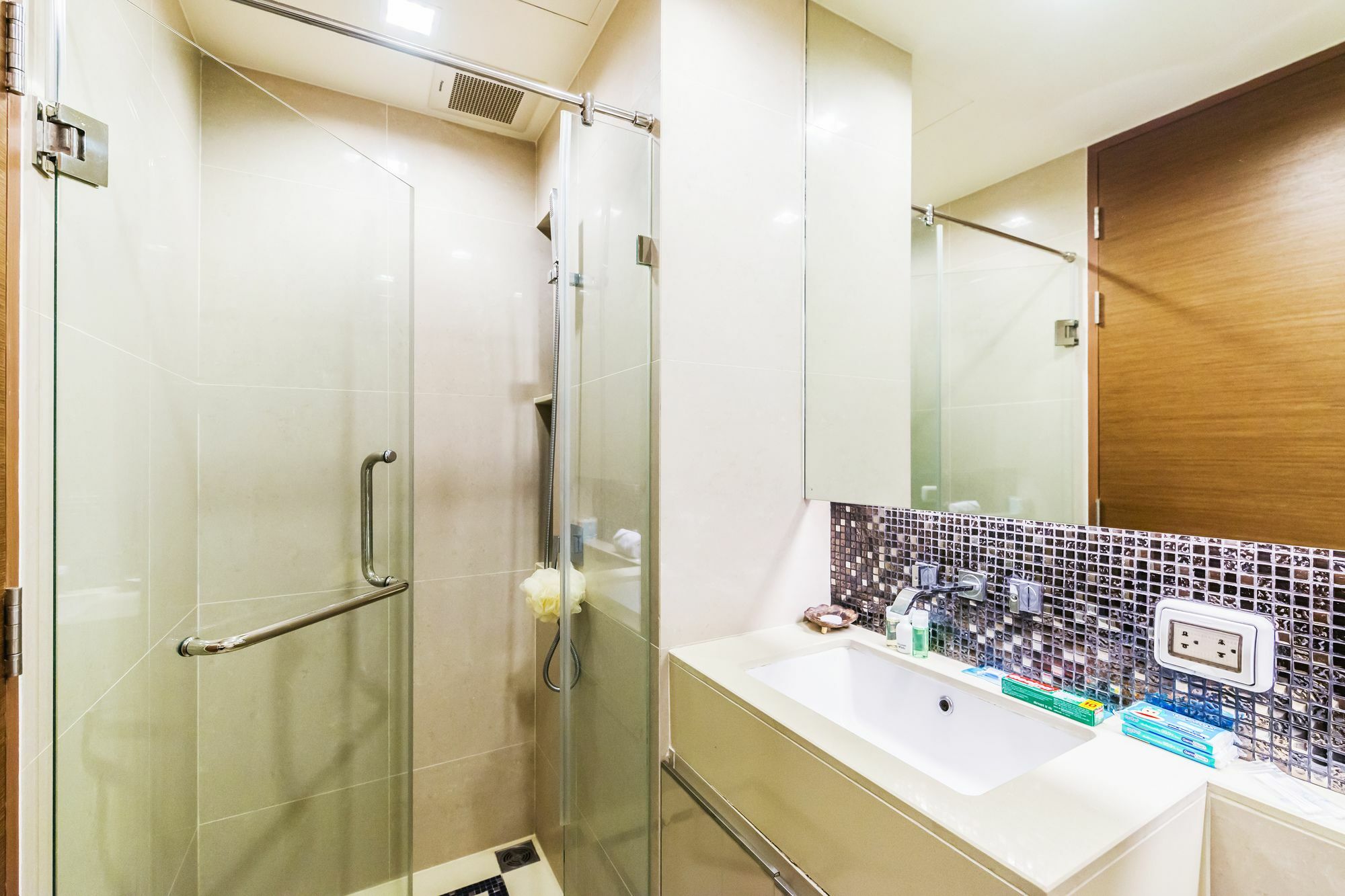 The Address Sathorn By Favstay Bangkok Exterior foto
